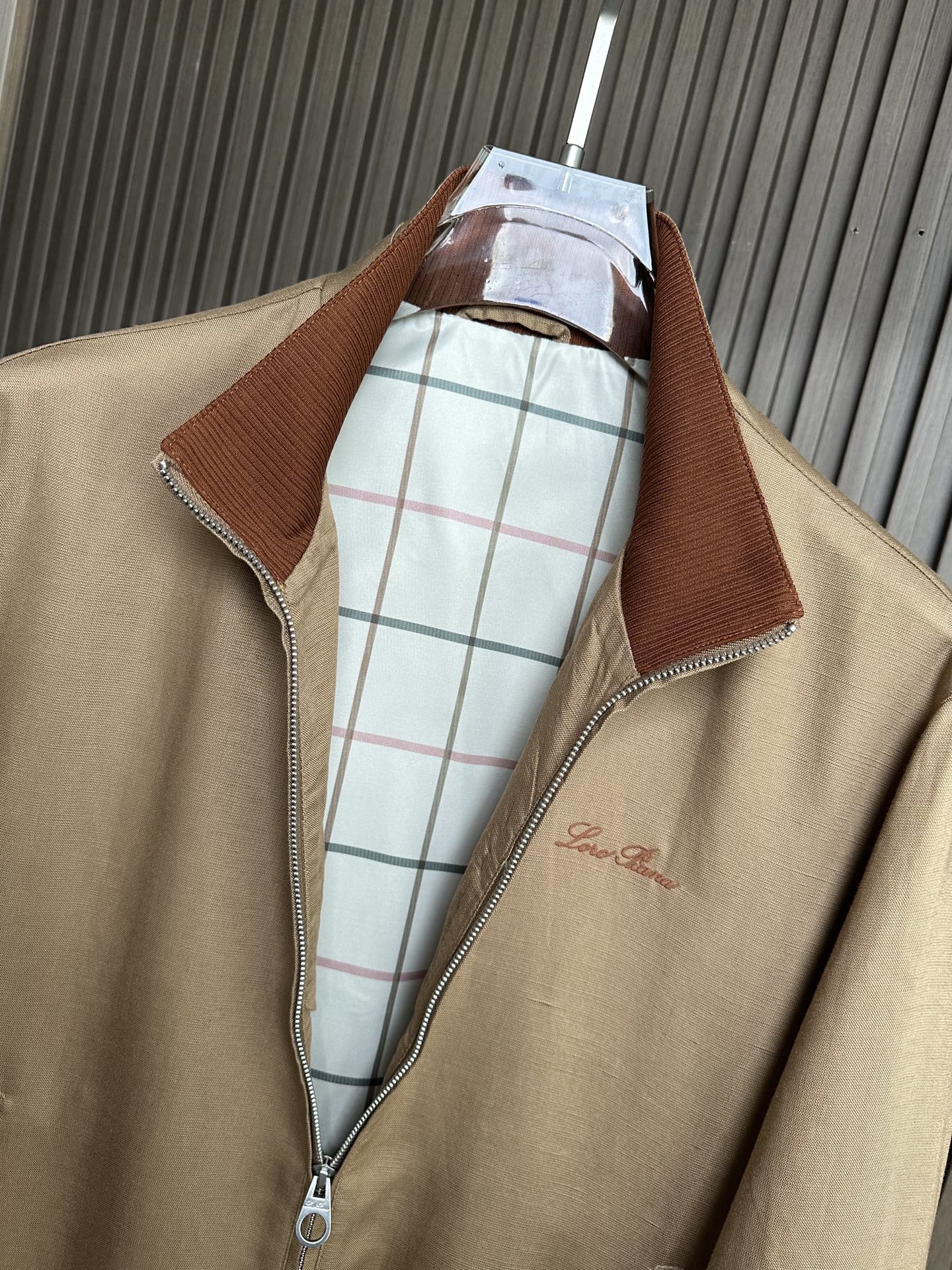 （卡其～）早春新品Loro piana诺悠翩雅26SS轻奢立领夹克 | 把高级感穿在日常甄选高支面料，触