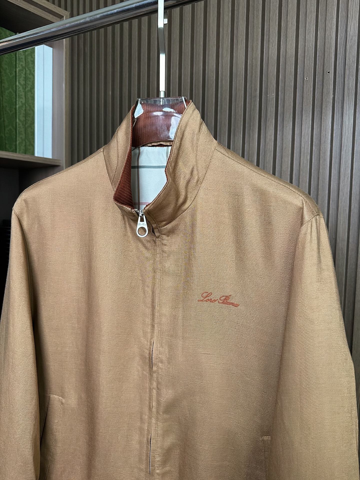（卡其～）早春新品Loro piana诺悠翩雅26SS轻奢立领夹克 | 把高级感穿在日常甄选高支面料，触