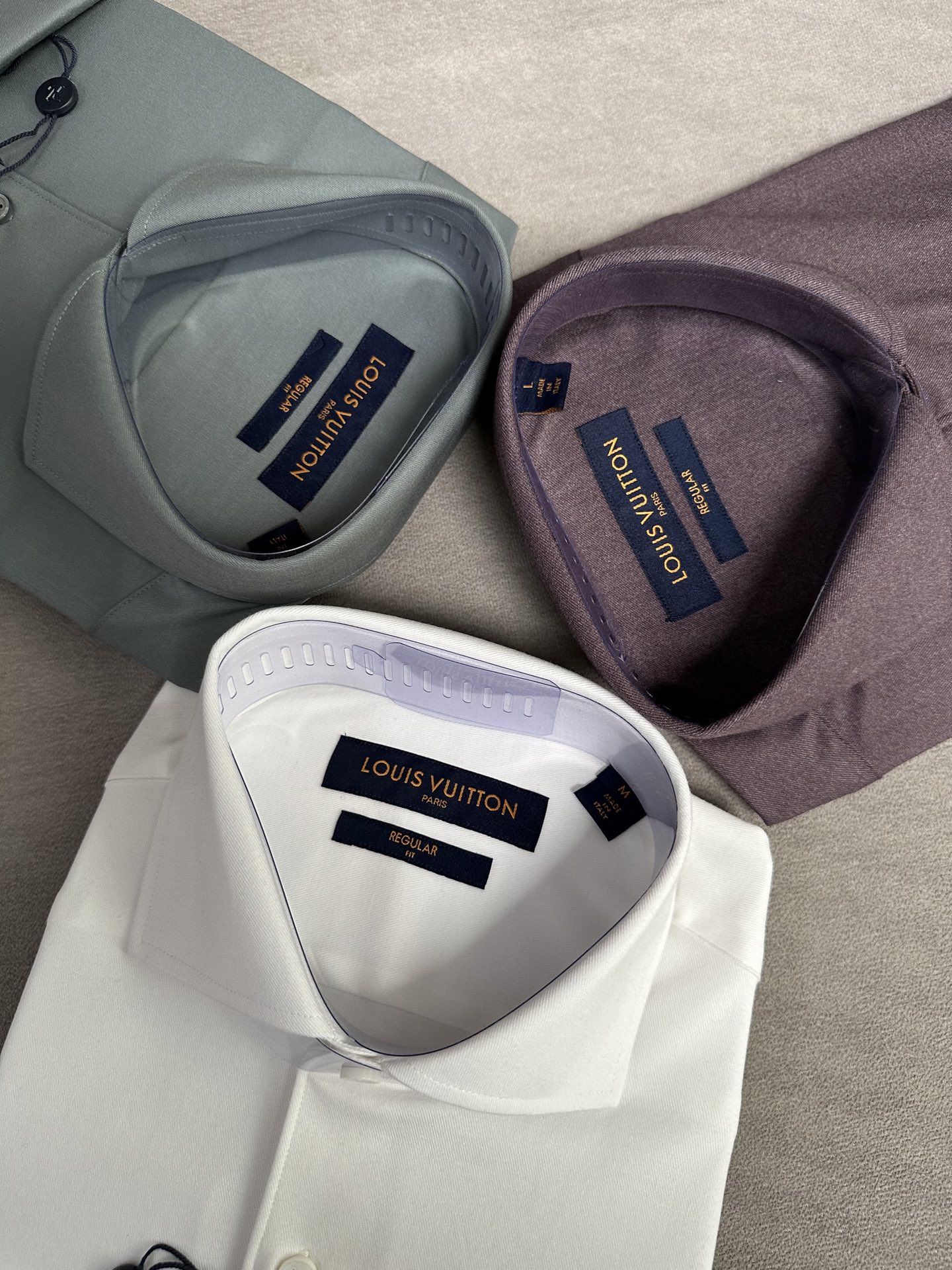 LV驴家26SS春夏新款长袖衬衫驴牌LV新款，商务绅士通勤款时尚又得体，百搭好驾驭长袖衬衫，在繁忙的都市