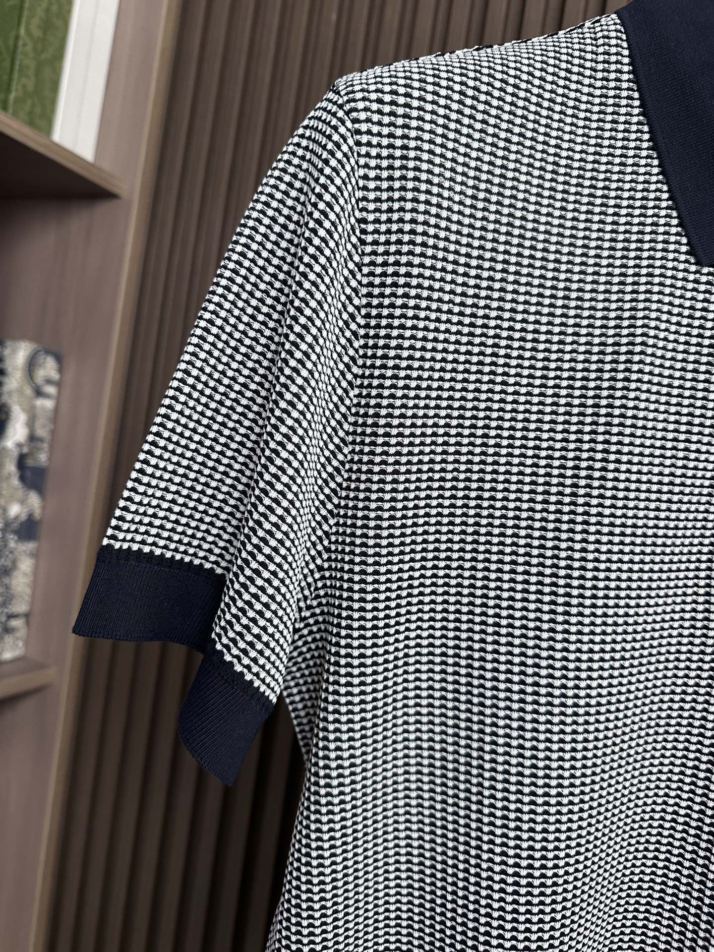 （藏蓝～）PRADA普拉达26SS春夏新款竖条提花起脚短袖 原版定制 面料选用进口彩柔棉 轻薄透气 上身