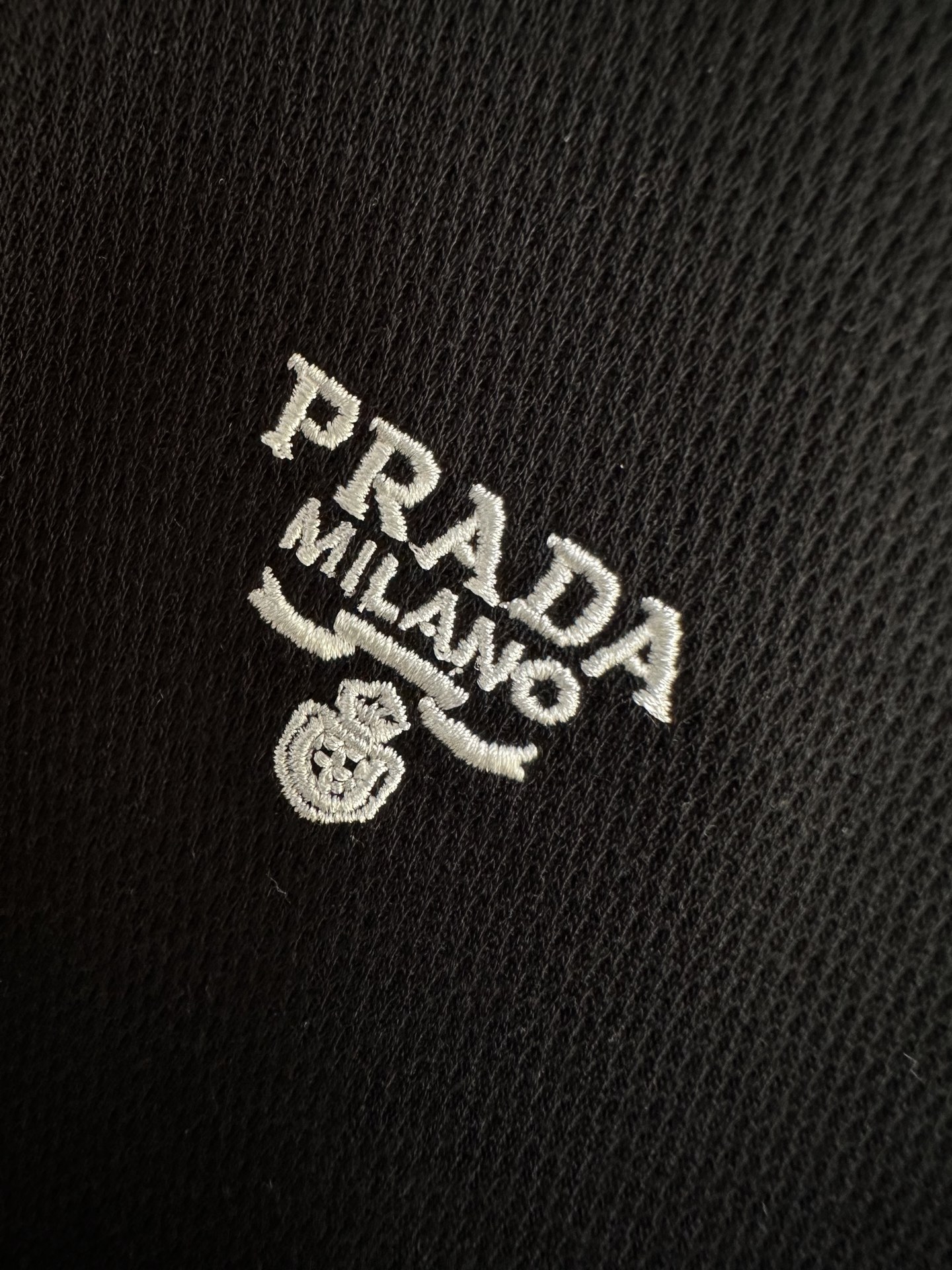 🔥（黑～）PRADA普拉达26SS春夏起脚色织Polo 手感舒适 原版定制 高端大气 胸前刺绣品牌log