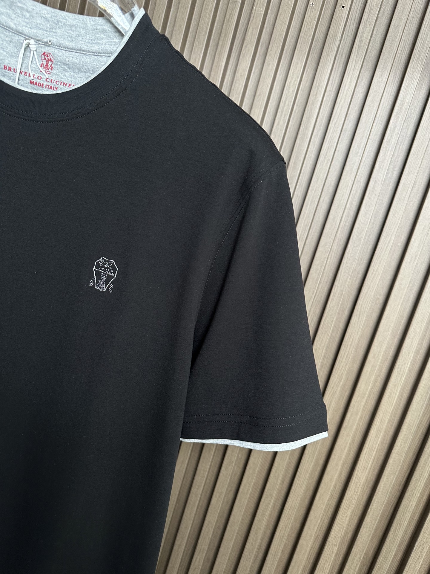 . BC家26SS春夏短袖（两色叠加领口，袖口设计） 这款短袖面料采用32支双股新疆长绒棉紧密圆领短袖，
