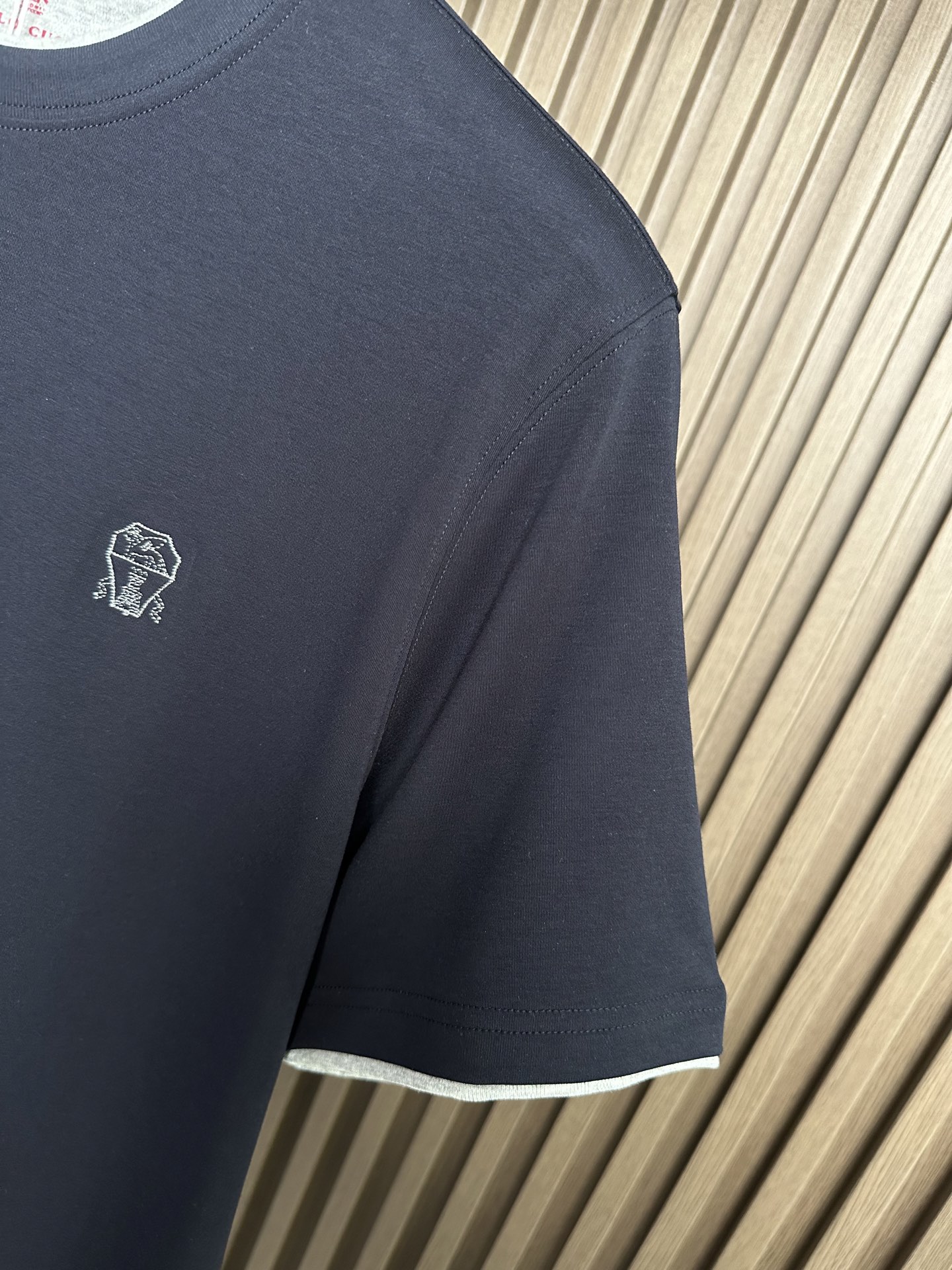 （藏蓝色～）BC家26SS春夏短袖（两色叠加领口，袖口设计） 这款短袖面料采用32支双股新疆长绒棉紧密圆