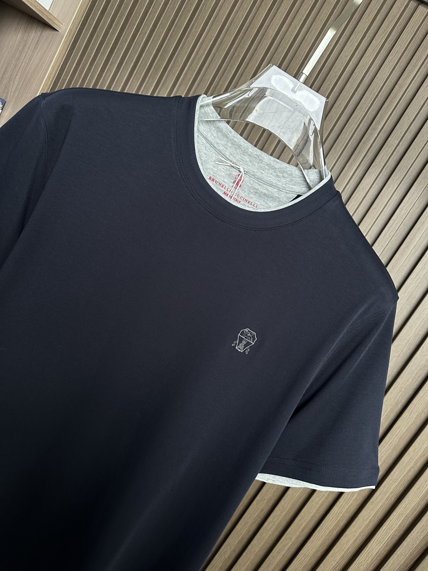 （藏蓝色～）BC家26SS春夏短袖（两色叠加领口，袖口设计） 这款短袖面料采用32支双股新疆长绒棉紧密圆