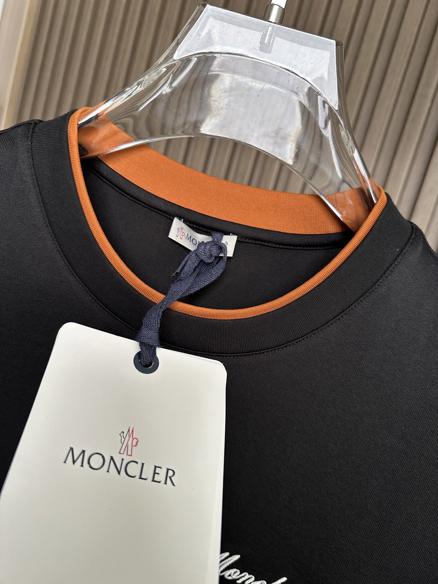 150. MONCLER2026春夏短袖（领口拼接棕色🏾双层设计） MONCLER这款短袖面料采用32支