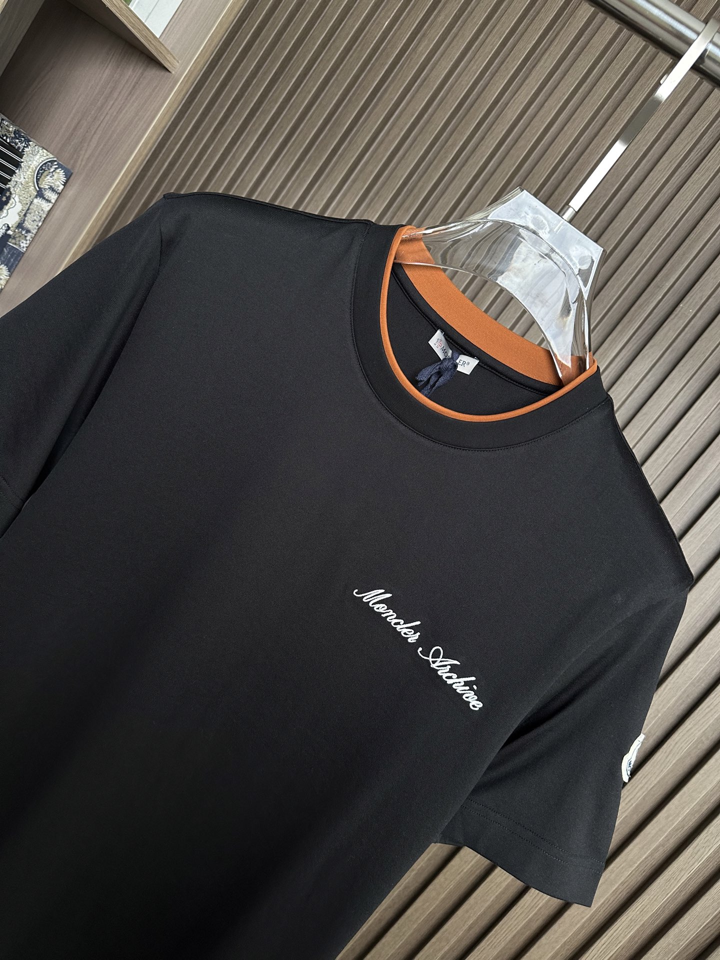 150. MONCLER2026春夏短袖（领口拼接棕色🏾双层设计） MONCLER这款短袖面料采用32支