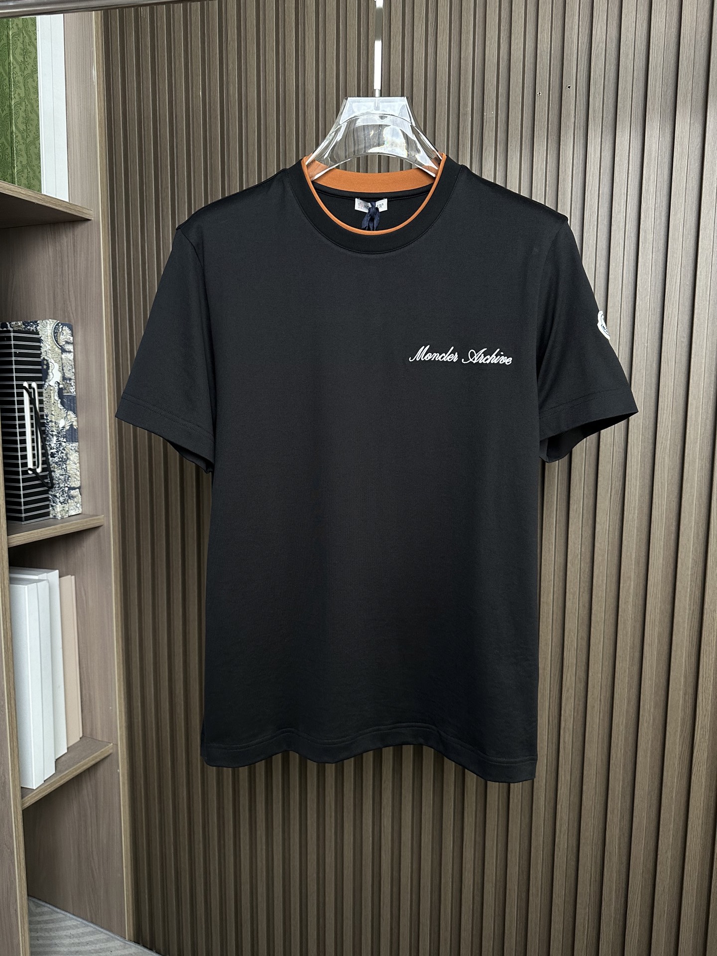 150. MONCLER2026春夏短袖（领口拼接棕色🏾双层设计） MONCLER这款短袖面料采用32支