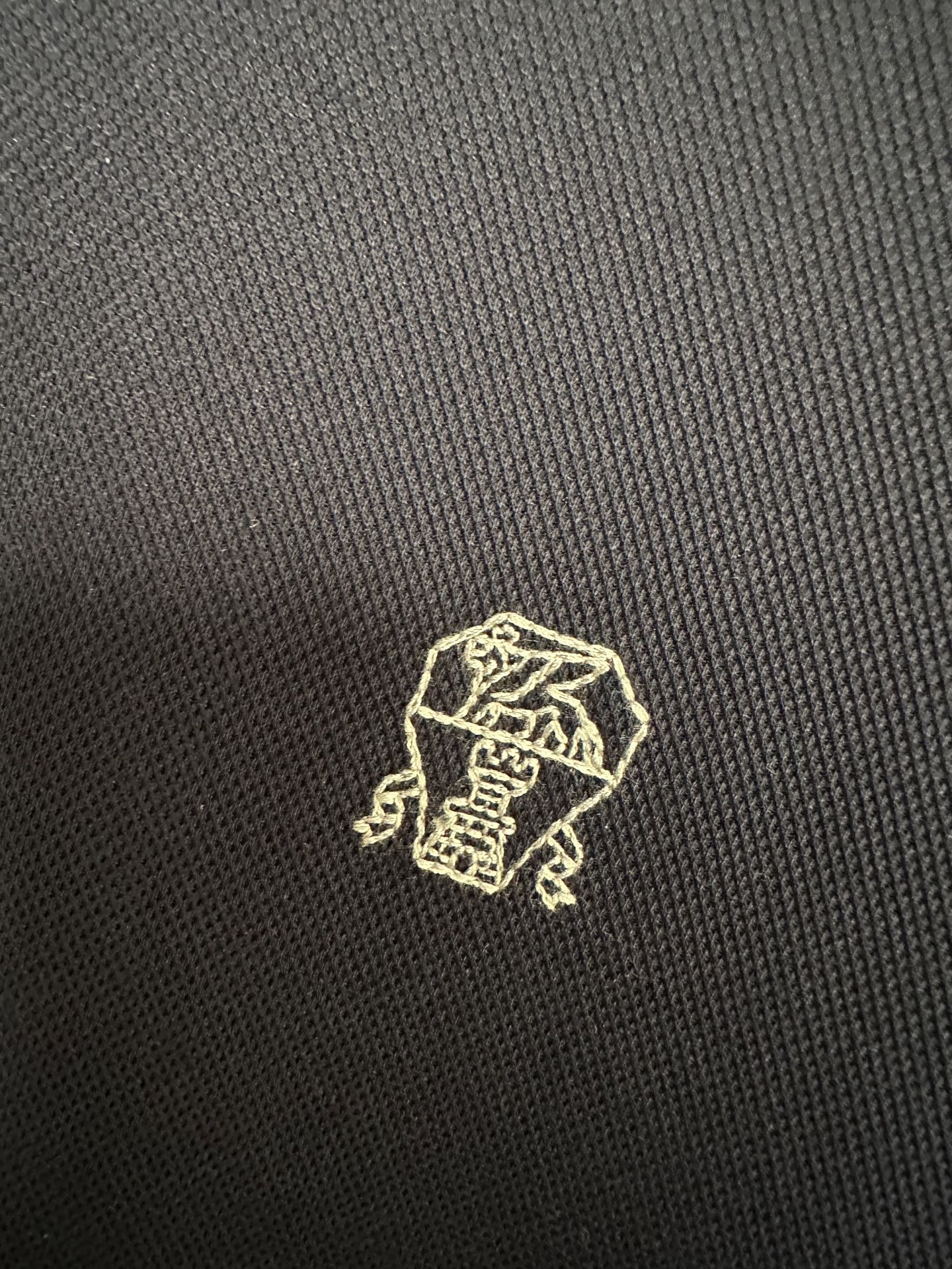 （藏蓝色～）BC家26SS春夏短袖（两色叠加领口，袖口设计） 这款短袖面料采用32支双股新疆长绒棉紧密圆