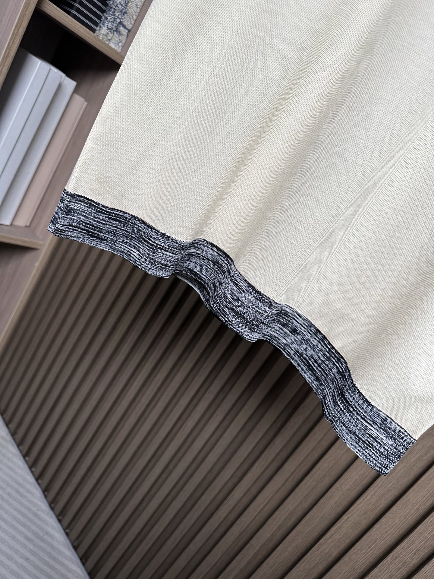 （米黄～）Loro piana 诺悠翩雅26SS春夏新款短袖 原版定制 面料选用双股丝光长绒棉 轻薄透气