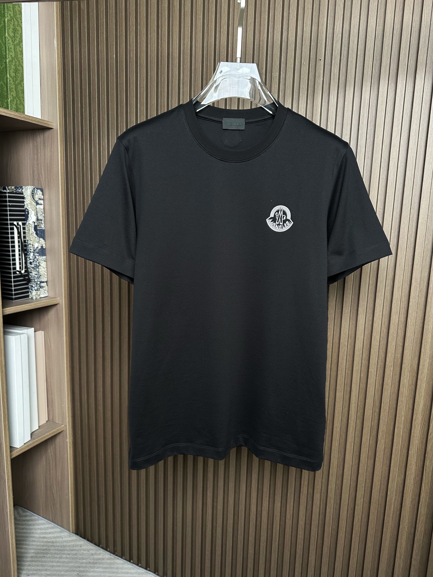 黑～）🔥MON蒙口男士时装款圆领短袖T恤，26SS春夏新品，超火爆人气单品！极符合M家美学基调的一款T恤