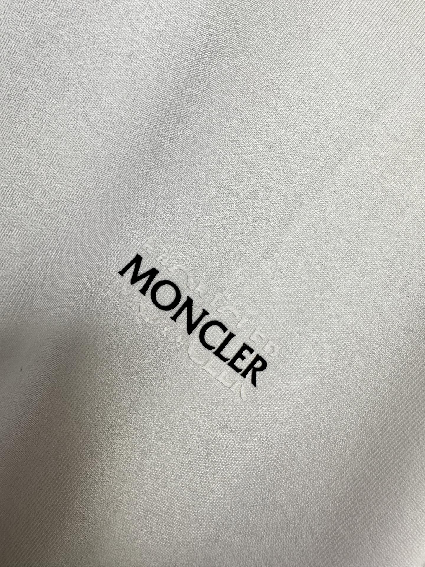 （白～）🔥MON蒙口男士时装款圆领短袖T恤，26SS春夏新品，超火爆人气单品！极符合M家美学基调的一款T