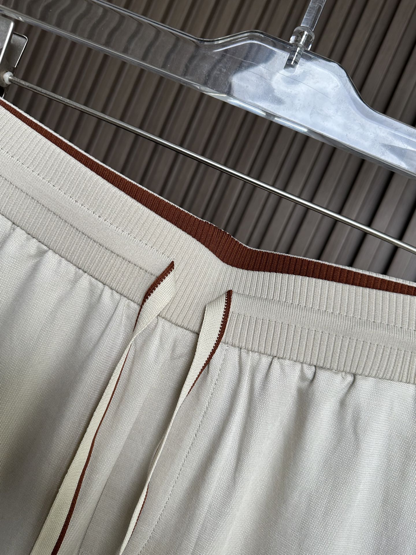 （浅卡其～）loro Piana诺悠翩雅26SS早春新品轻奢亚麻裤 把高级感穿在日常甄选高支面料，触感软