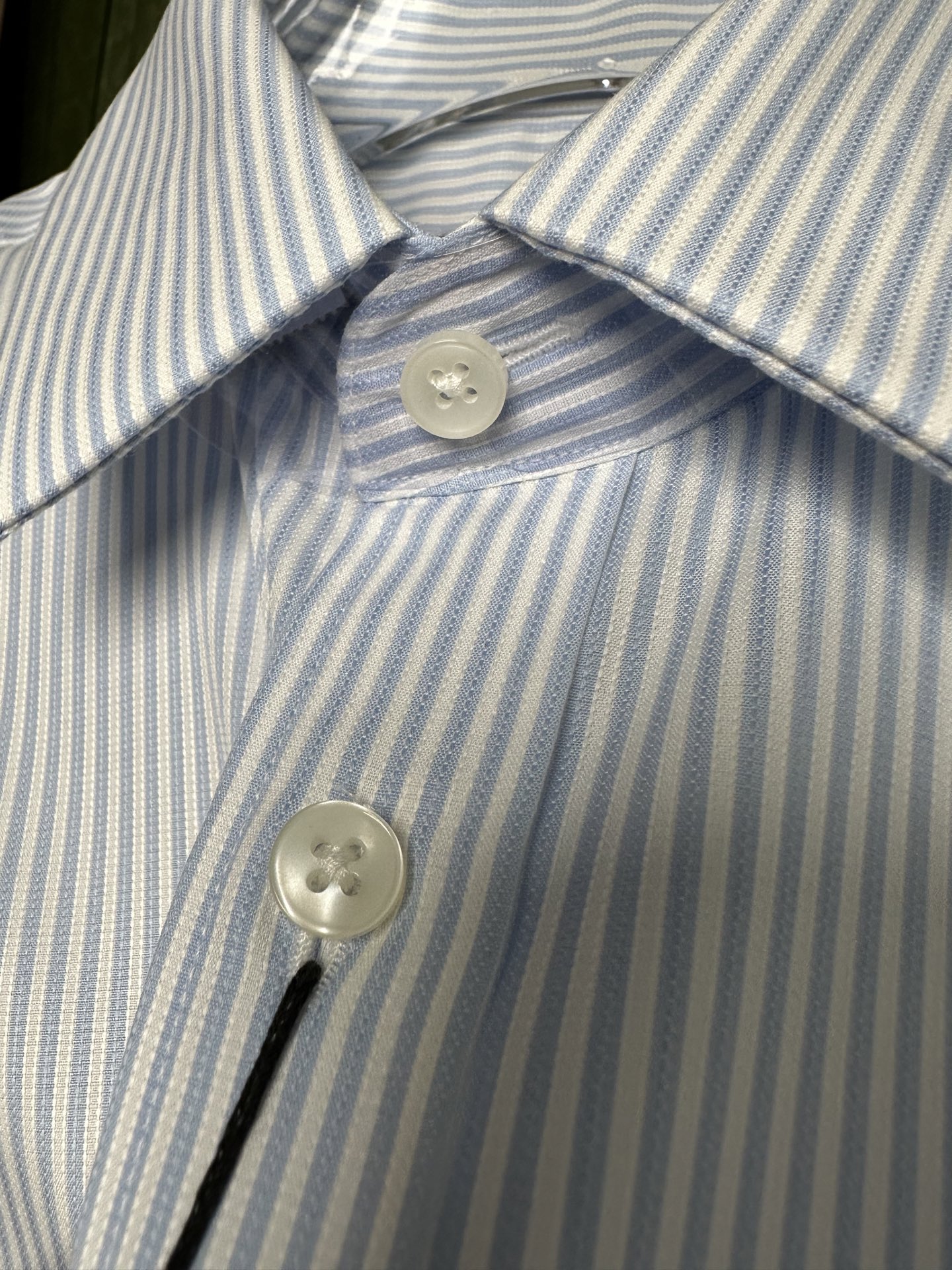 🔥🔥GU古奇26SS春夏新款条纹绅装翘楚，男士长袖衬衫设计上沿袭了一贯滴现代极简主义基调，将意式的都市高