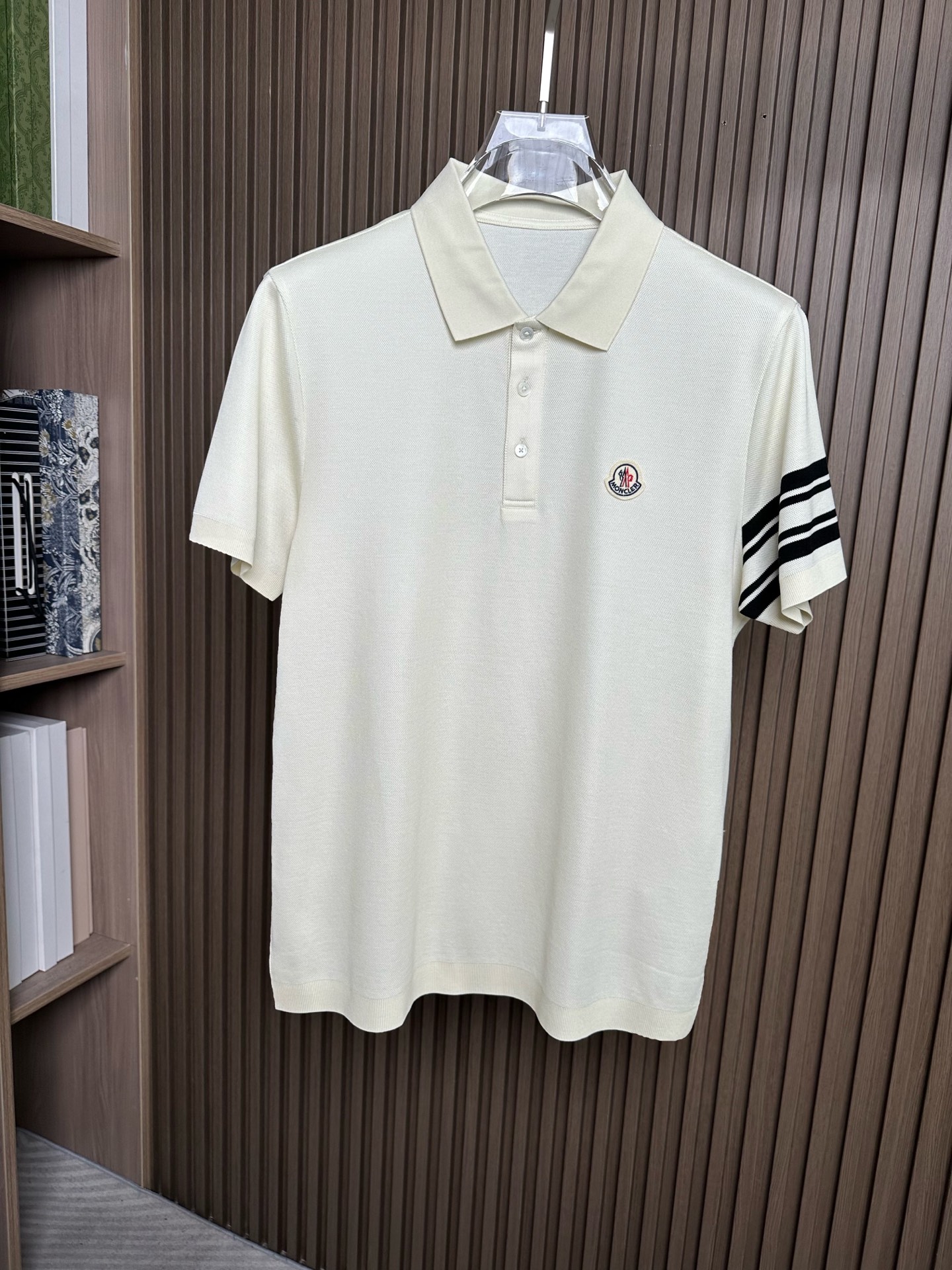 몽클레어 2026SS 로고 패치 스트라이프 폴로셔츠 23518 Moncler T Shirt