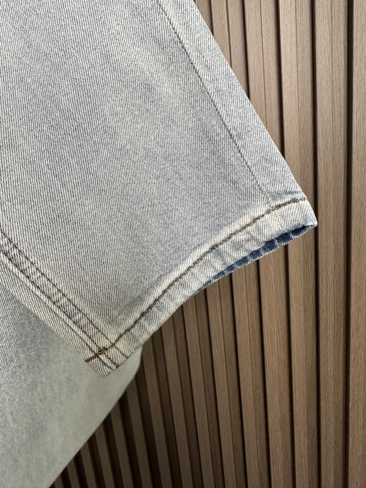 . 🔥CD迪奥26SS春夏新款休闲牛仔裤，高端品质，面料超级柔软舒适 小直筒版型，上身修长，万能搭配款码