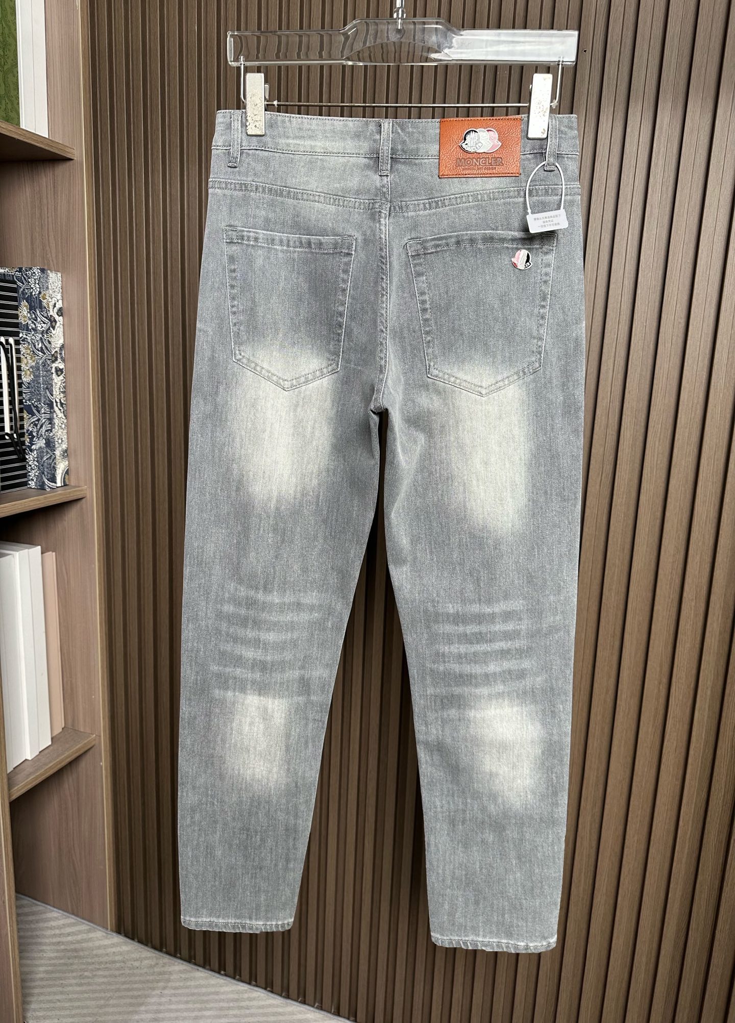 . 🔥MON蒙口26SS春夏新款休闲牛仔裤，高端品质，面料超级柔软舒适 小直筒版型，上身修长，万能搭配款