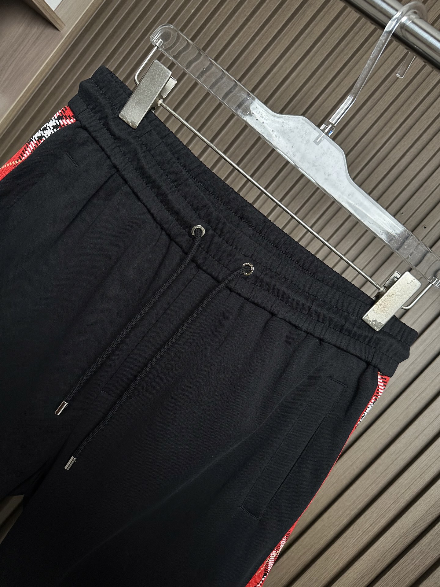 /套  黑色短裤细节图……