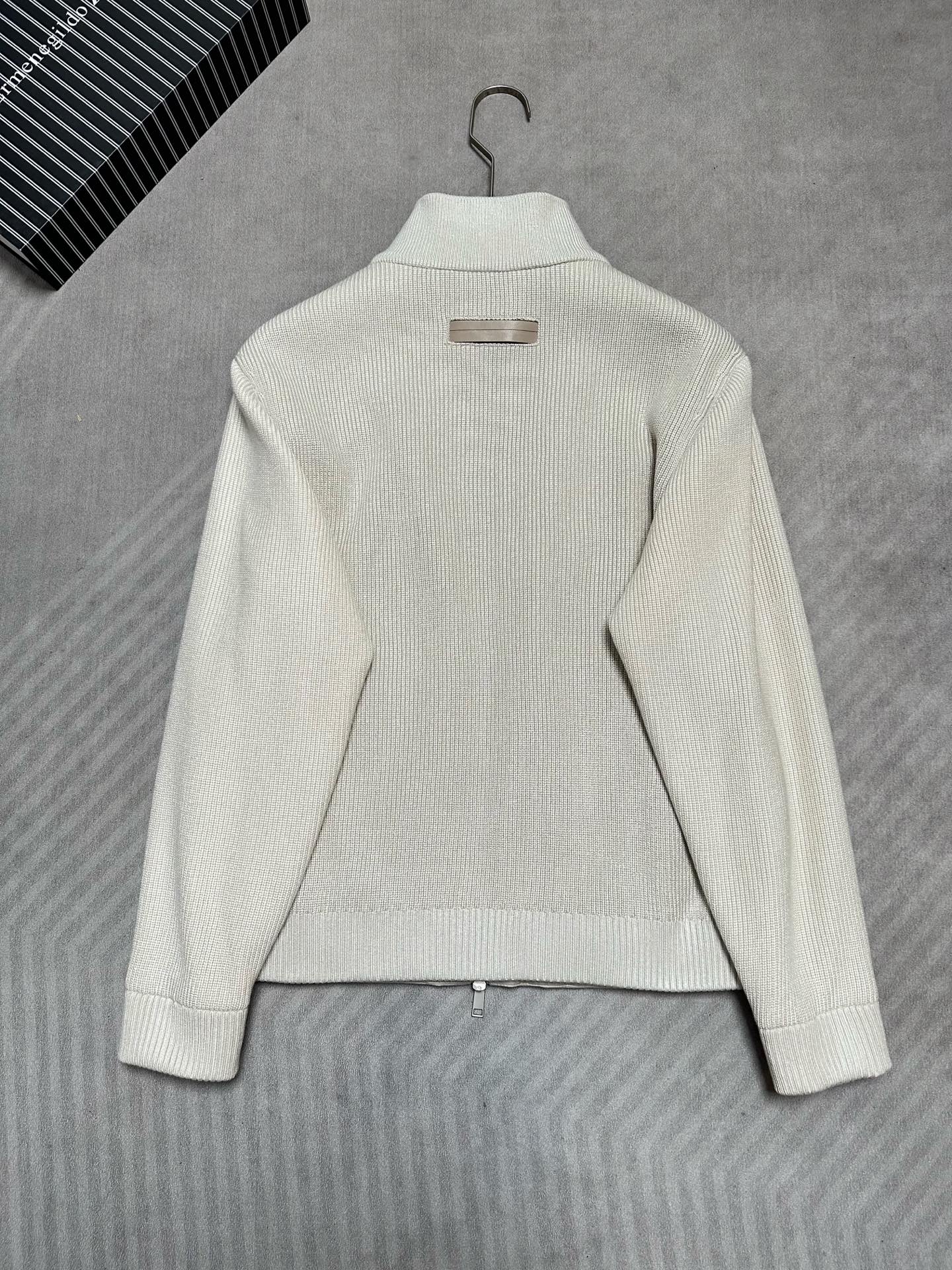 羽绒服 （米白～）ZEGNA 2026秋冬爆款针织🧶拼接羽绒服        ZEGNA立领羽绒服，羽绒填充，绒朵蓬松回