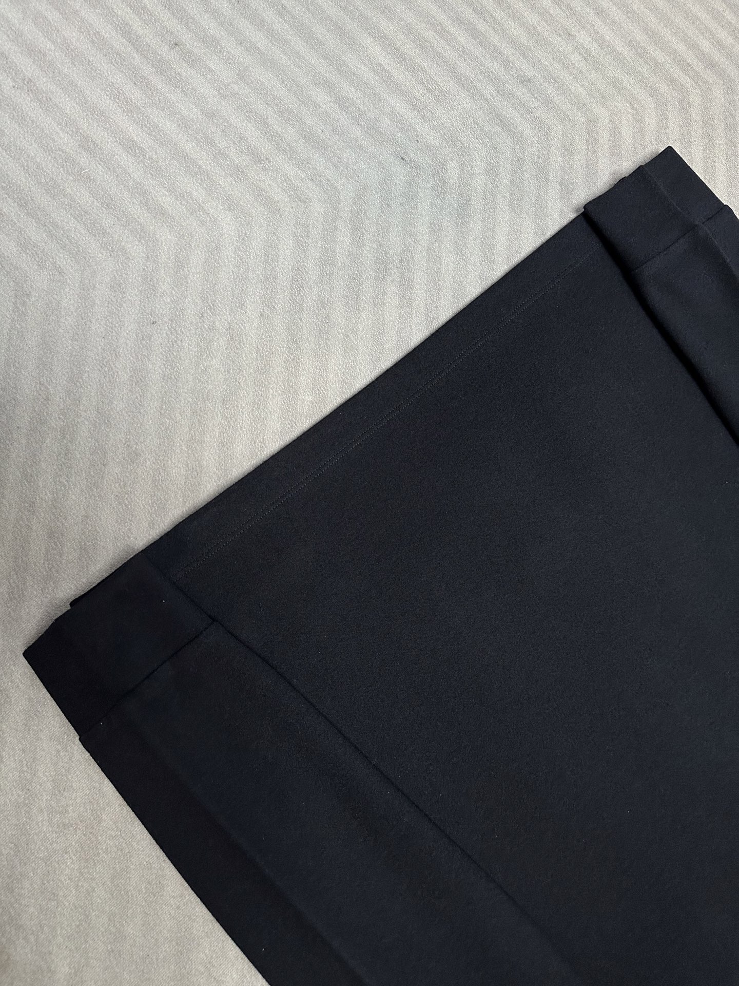 （藏青～）Brunello Cucinelli26秋冬爆款打底衫      Brunello Cucinelli男士简约