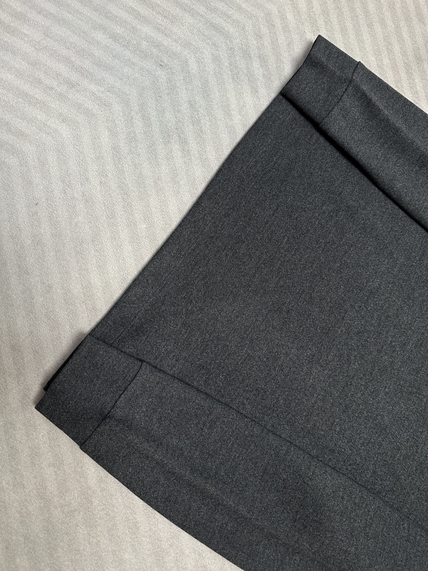 (灰色~)Brunello Cucinelli26秋冬爆款打底衫 Brunello Cucinelli男士简约 (灰色~)Brunello Cucinelli26秋冬爆款打底衫 Brunello Cucinelli男士简约