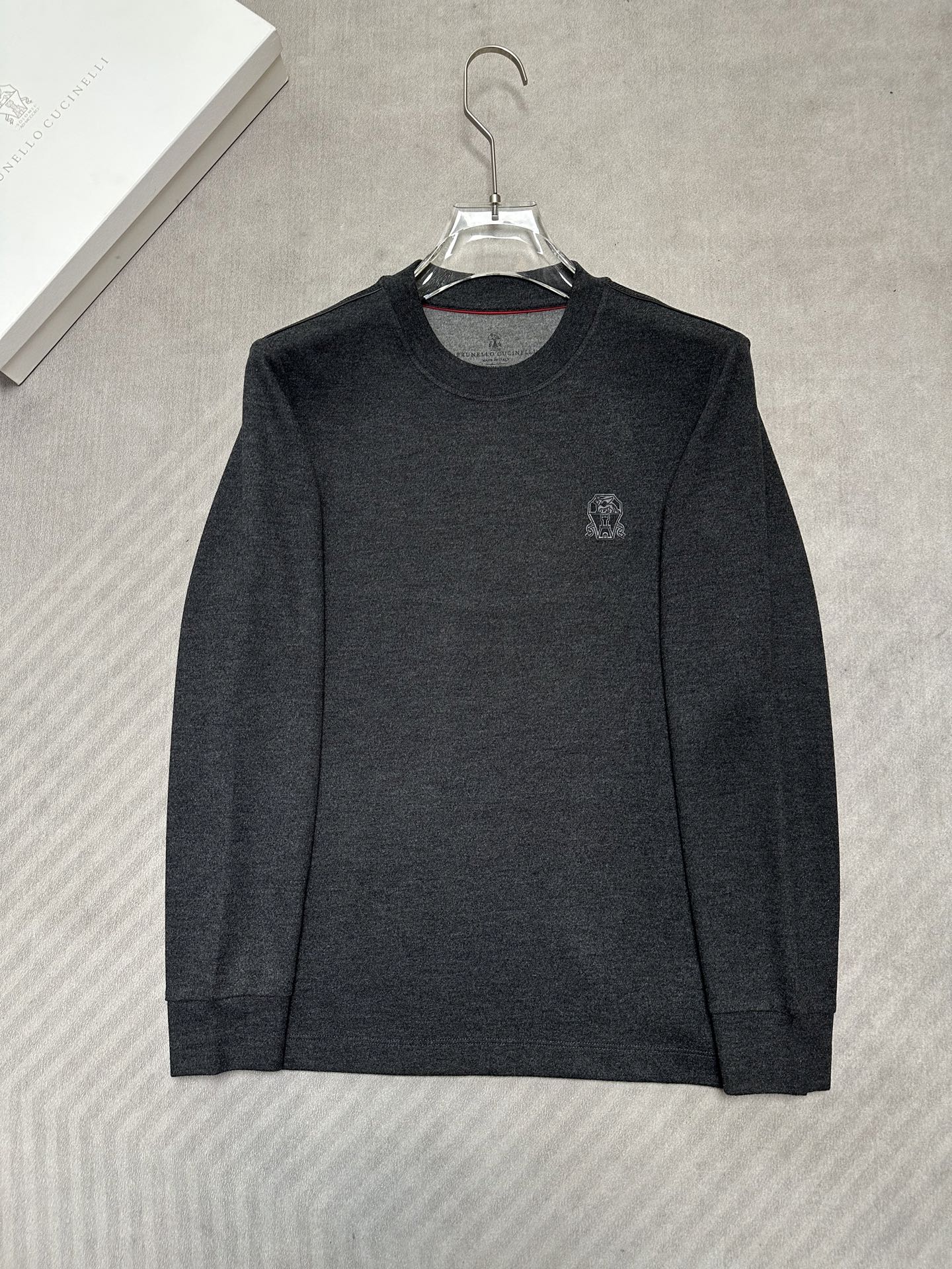 (灰色~)Brunello Cucinelli26秋冬爆款打底衫 Brunello Cucinelli男士简约 (灰色~)Brunello Cucinelli26秋冬爆款打底衫 Brunello Cucinelli男士简约