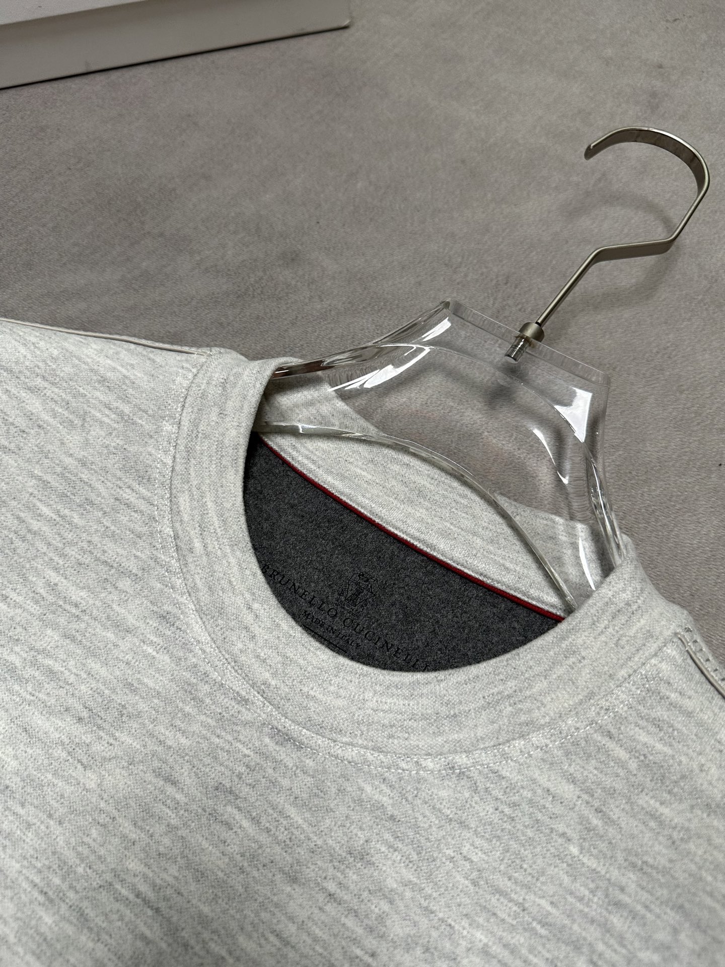 （灰白色～）Brunello Cucinelli26秋冬爆款打底衫      Brunello Cucinelli男士简