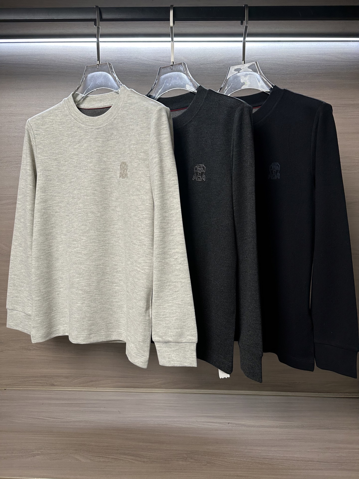 men-clothes.214177 men-clothes.214177