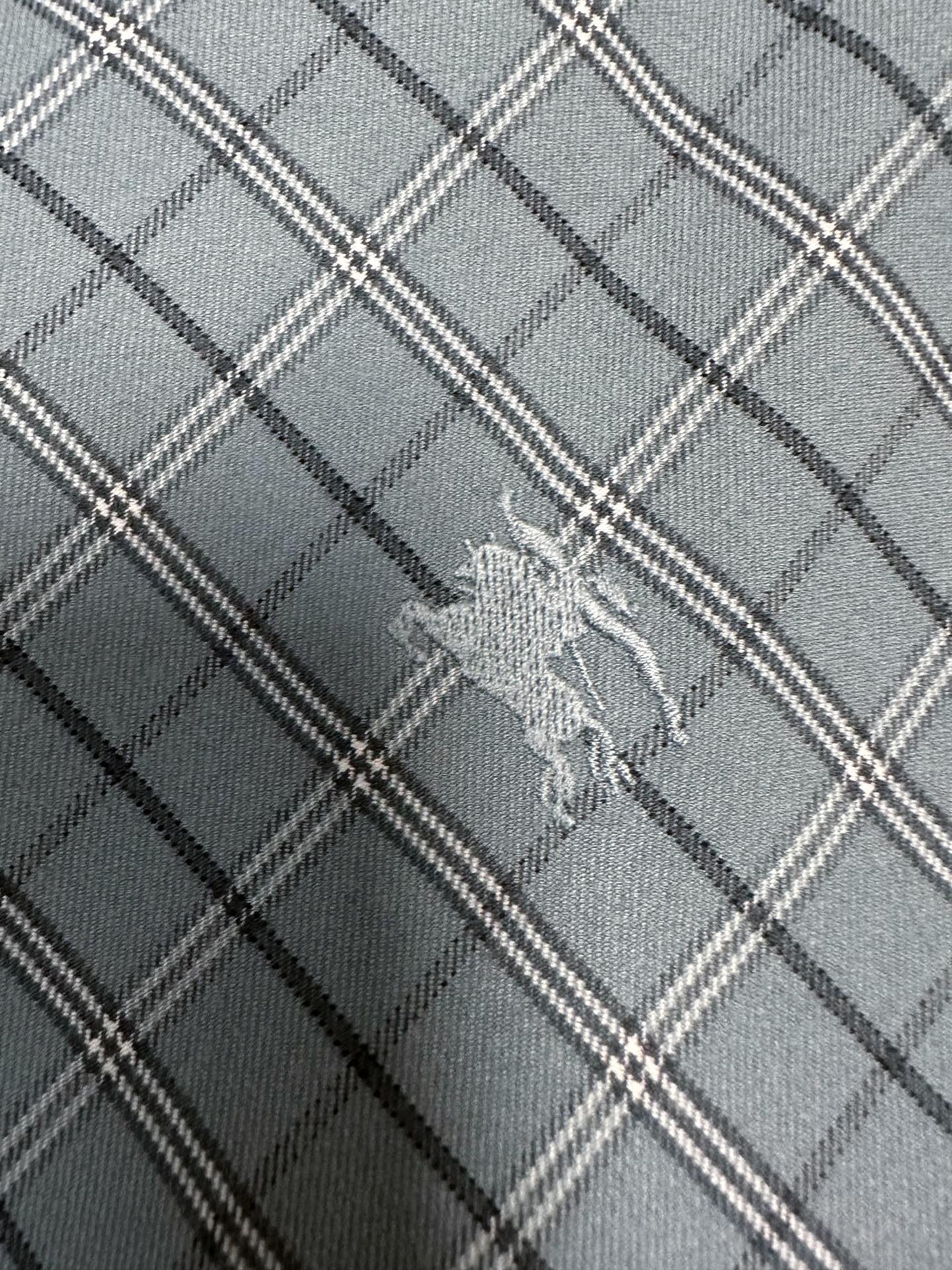 经典彩蓝色格，