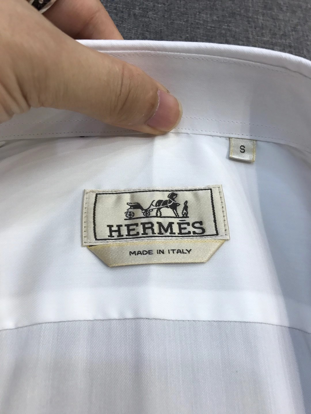 H/马家男士高端商务休闲长袖衬衫,上海恒隆订单,高奢顶尖品鉴货,高级成衣系列,26年早秋新品,品相完美如斯!! H家的单 H/马家男士高端商务休闲长袖衬衫,上海恒隆订单,高奢顶尖品鉴货,高级成衣系列,26年早秋新品,品相完美如斯!! H家的单