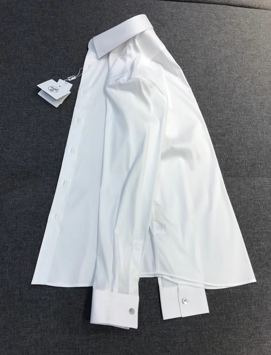 白色细节图……