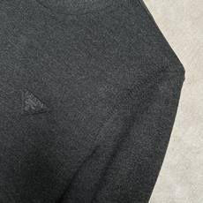 (深灰~)PRADA26秋冬爆款打底衫 PRADA男士简约圆领长袖针织打底,合身微宽松版型。秋冬高品质刚需打底, (深灰~)PRADA26秋冬爆款打底衫 PRADA男士简约圆领长袖针织打底,合身微宽松版型。秋冬高品质刚需打底,