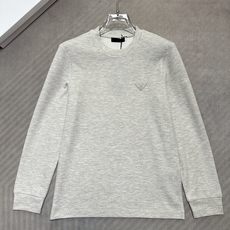 (灰白~)PRADA26秋冬爆款打底衫 PRADA男士简约圆领长袖针织打底,合身微宽松版型。秋冬高品质刚需打底, (灰白~)PRADA26秋冬爆款打底衫 PRADA男士简约圆领长袖针织打底,合身微宽松版型。秋冬高品质刚需打底,