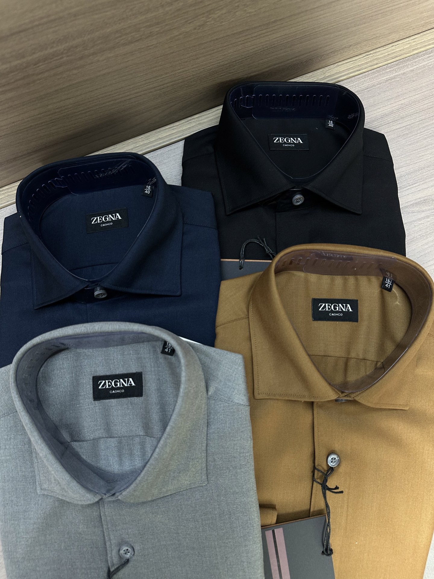 秋冬新款巨献，官网在售而且已经要售罄了的节奏。 杰尼亚Zegna，CASHCO系列。男士经典的85%棉混15%羊绒，混纺