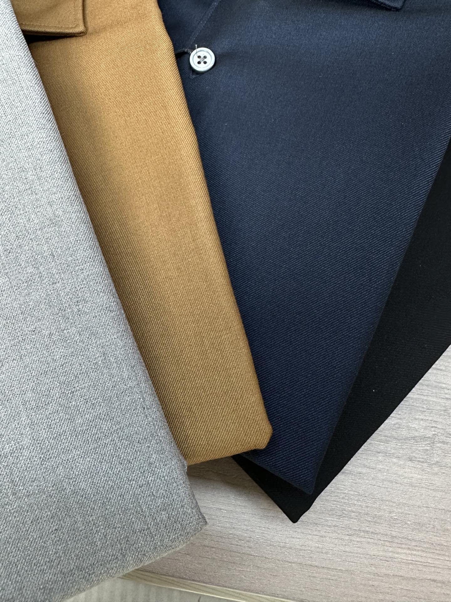 秋冬新款巨献，官网在售而且已经要售罄了的节奏。 杰尼亚Zegna，CASHCO系列。男士经典的85%棉混15%羊绒，混纺