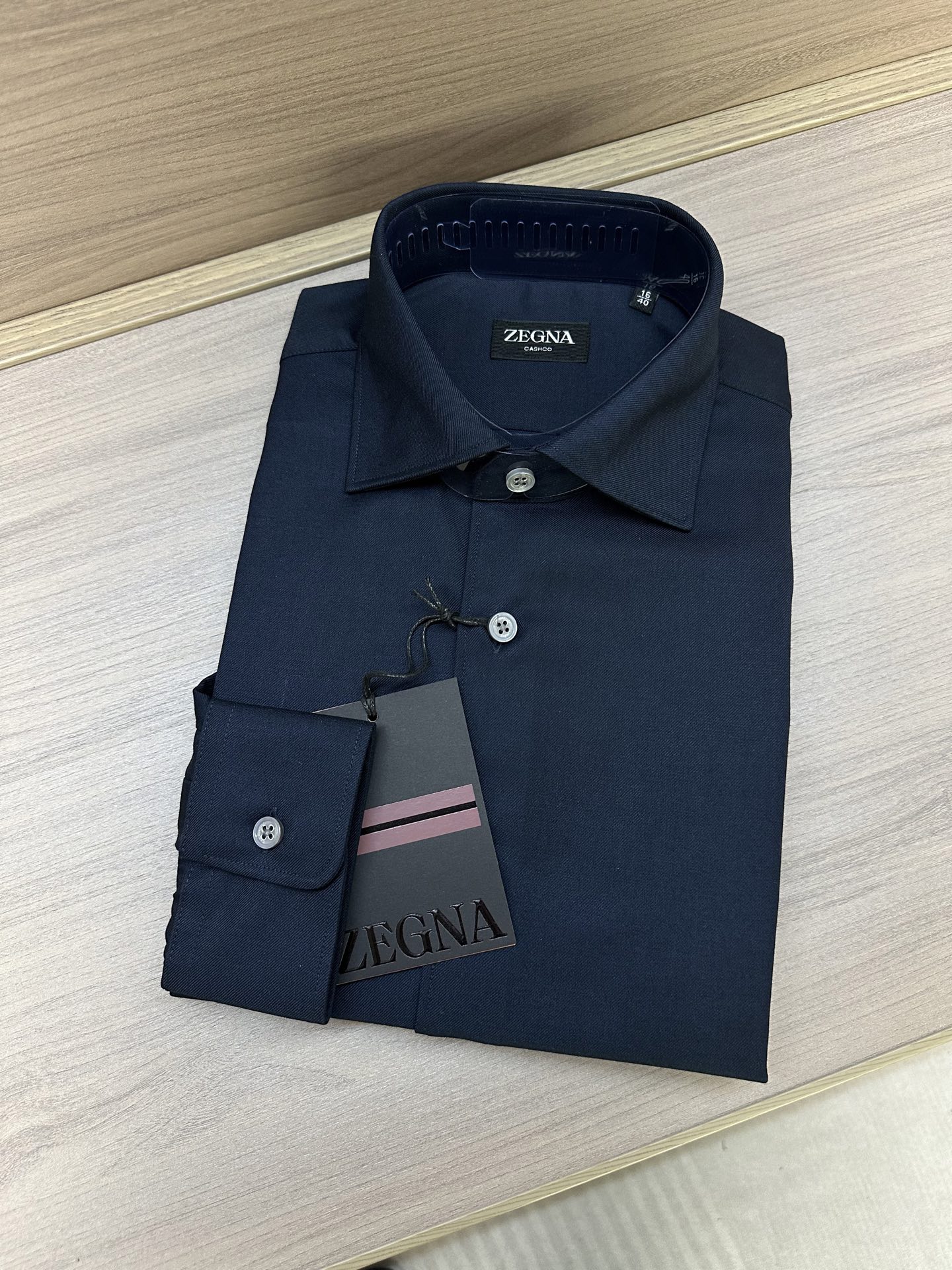 秋冬新款巨献，官网在售而且已经要售罄了的节奏。 杰尼亚Zegna，CASHCO系列。男士经典的85%棉混15%羊绒，混纺