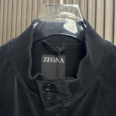 . (黑~)ZG26FW秋冬新款进口环保麂皮绒立领皮衣,男士后领皮标铭牌时尚拉链皮衣夹克外套!贸易公司渠道稀出,同步官网 . (黑~)ZG26FW秋冬新款进口环保麂皮绒立领皮衣,男士后领皮标铭牌时尚拉链皮衣夹克外套!贸易公司渠道稀出,同步官网