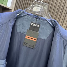 (蓝~)ZG26FW秋冬新款进口环保麂皮绒立领皮衣,男士后领皮标铭牌时尚拉链皮衣夹克外套!贸易公司渠道稀出,同步官网发售 (蓝~)ZG26FW秋冬新款进口环保麂皮绒立领皮衣,男士后领皮标铭牌时尚拉链皮衣夹克外套!贸易公司渠道稀出,同步官网发售