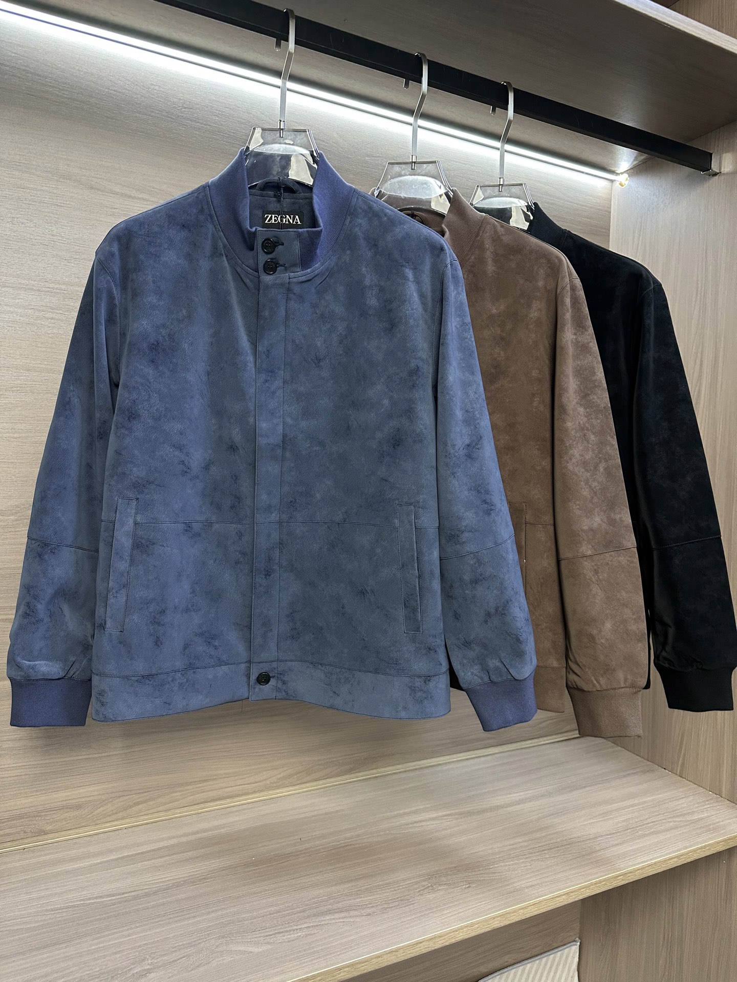 men-clothes.213970 men-clothes.213970