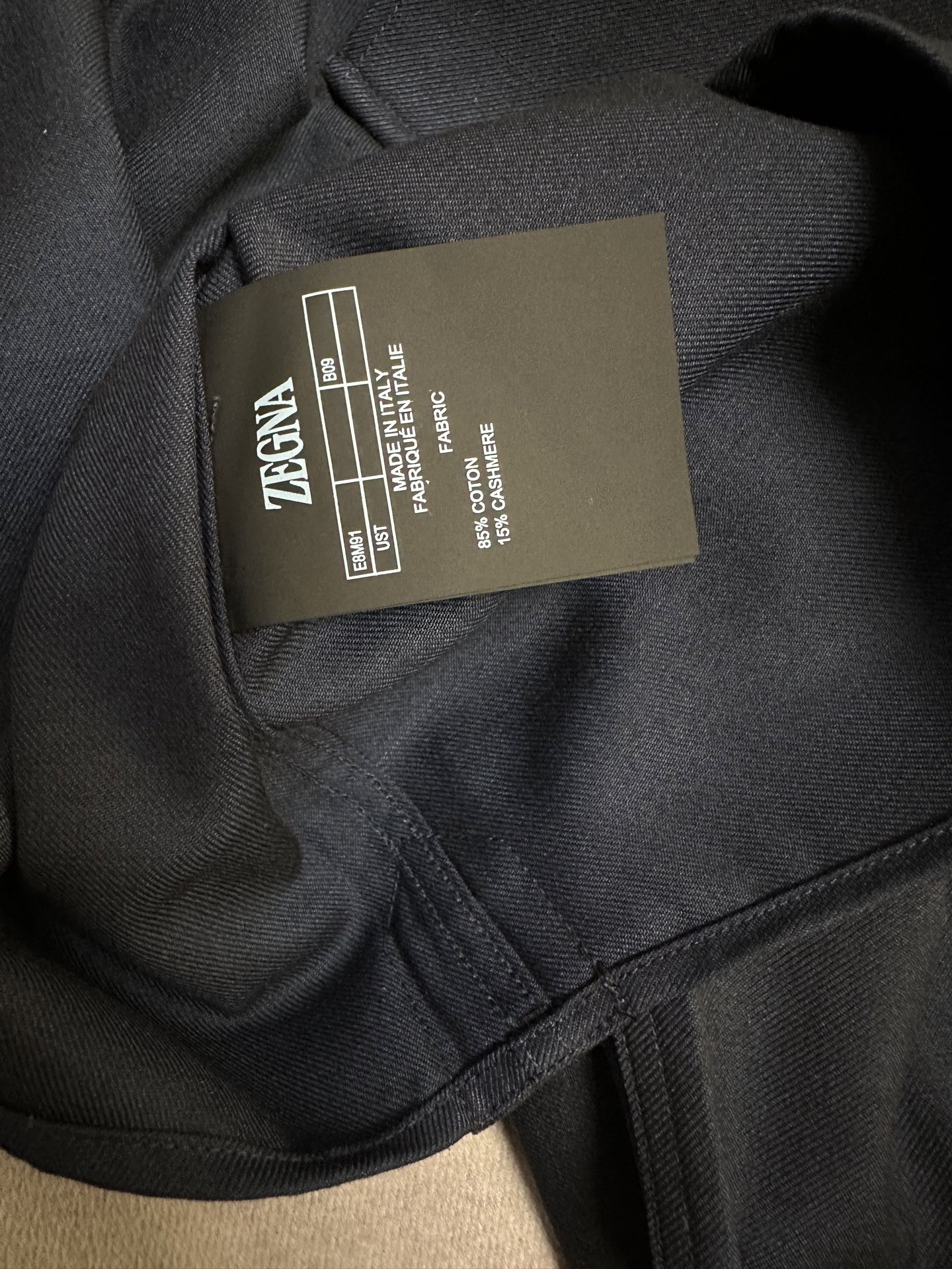 （藏蓝～）秋冬新款巨献，官网在售而且已经要售罄了的节奏。 杰尼亚Zegna，CASHCO系列。男士经典的85%棉混15%