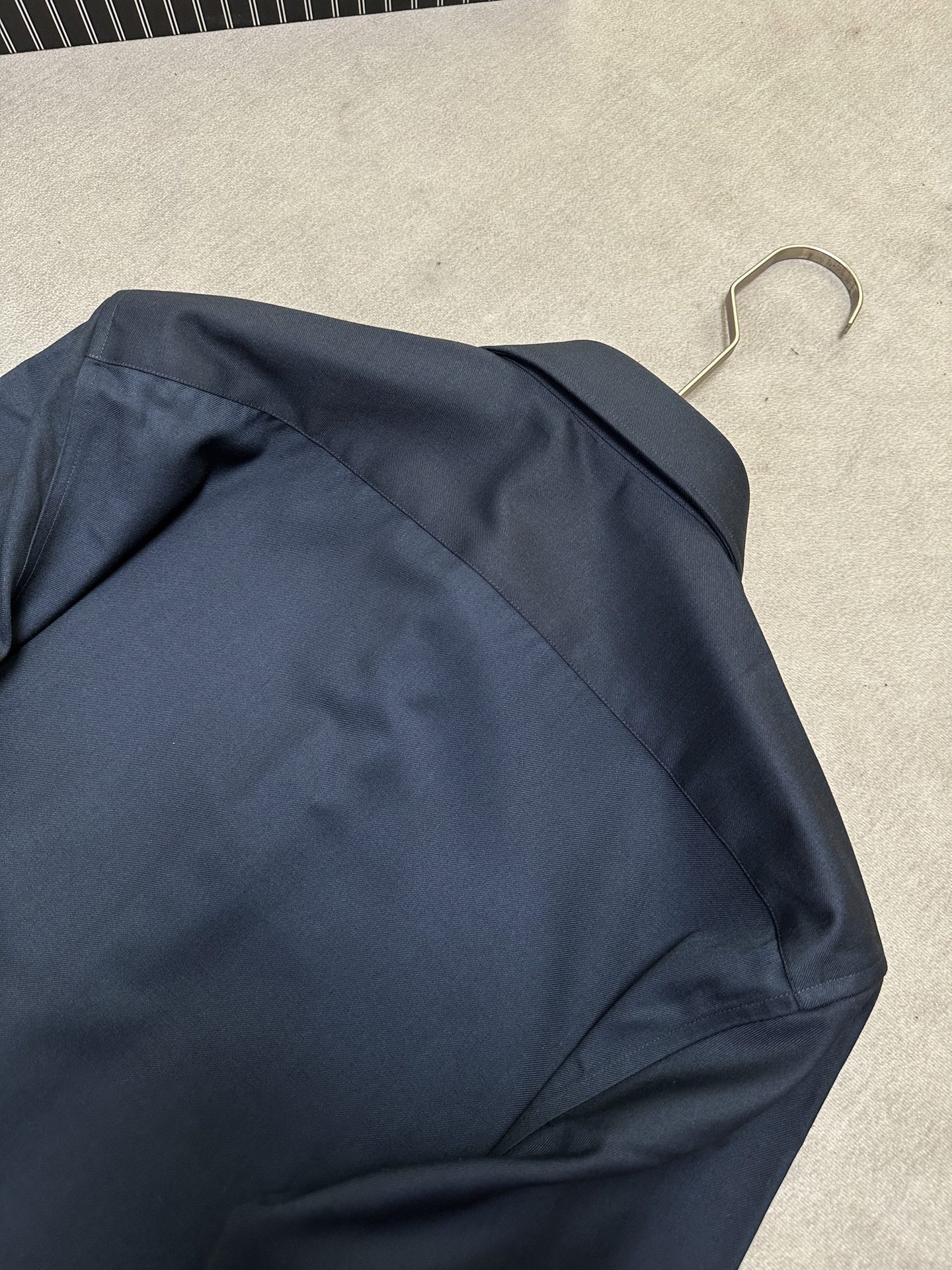 （藏蓝～）秋冬新款巨献，官网在售而且已经要售罄了的节奏。 杰尼亚Zegna，CASHCO系列。男士经典的85%棉混15%