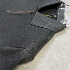 (深灰~)Loro Piana26早秋爆款风半拉链针织Polo 自带Loro Piana老钱极简格调,甄选细腻精纺 (深灰~)Loro Piana26早秋爆款风半拉链针织Polo 自带Loro Piana老钱极简格调,甄选细腻精纺