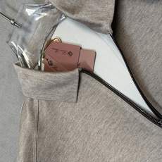 (杏色~)Loro Piana26早秋爆款风半拉链针织Polo 自带Loro Piana老钱极简格调,甄选细腻精纺 (杏色~)Loro Piana26早秋爆款风半拉链针织Polo 自带Loro Piana老钱极简格调,甄选细腻精纺