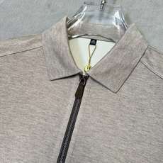 (杏色~)Loro Piana26早秋爆款风半拉链针织Polo 自带Loro Piana老钱极简格调,甄选细腻精纺 (杏色~)Loro Piana26早秋爆款风半拉链针织Polo 自带Loro Piana老钱极简格调,甄选细腻精纺
