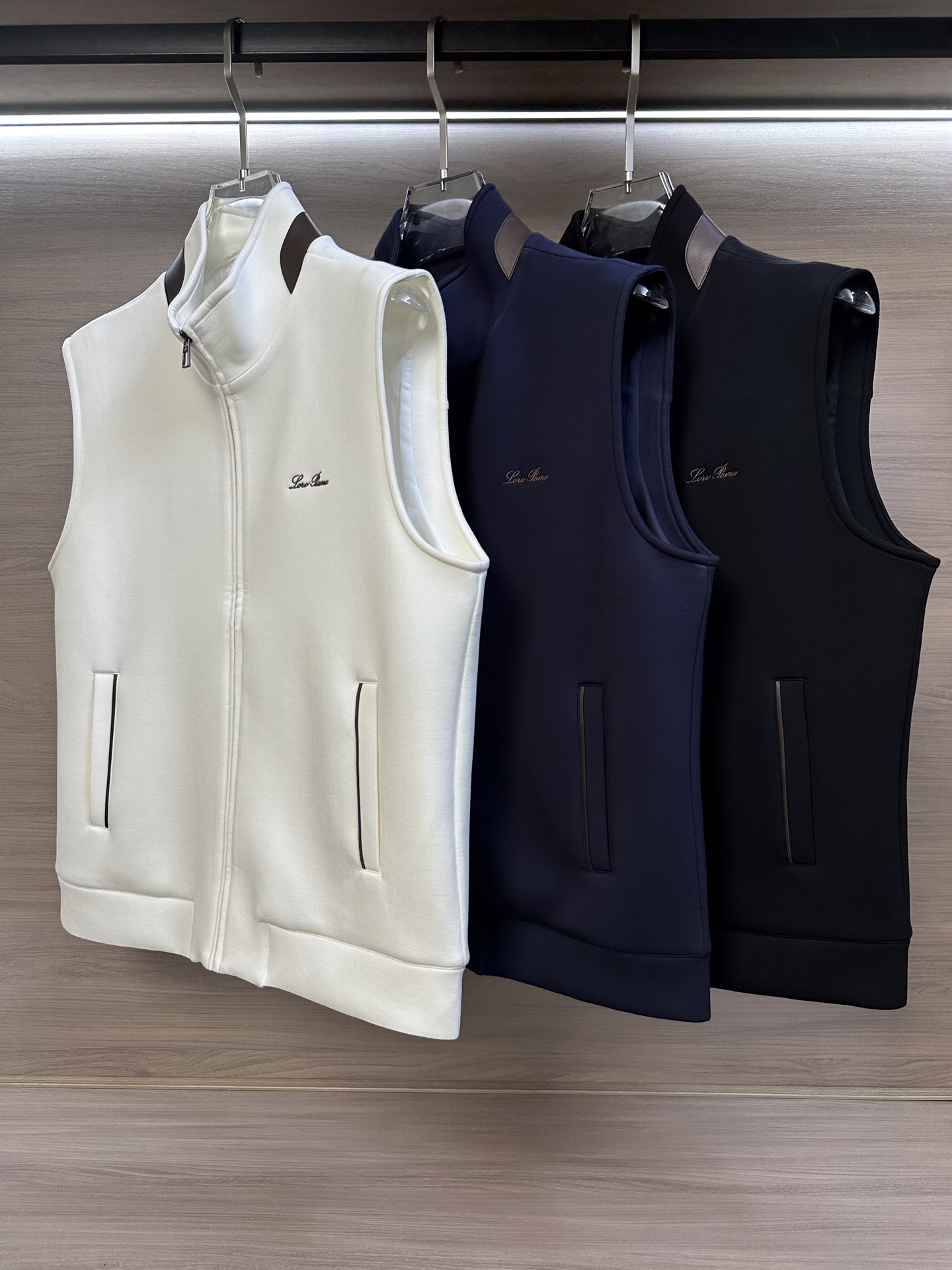 men-clothes.214023 men-clothes.214023