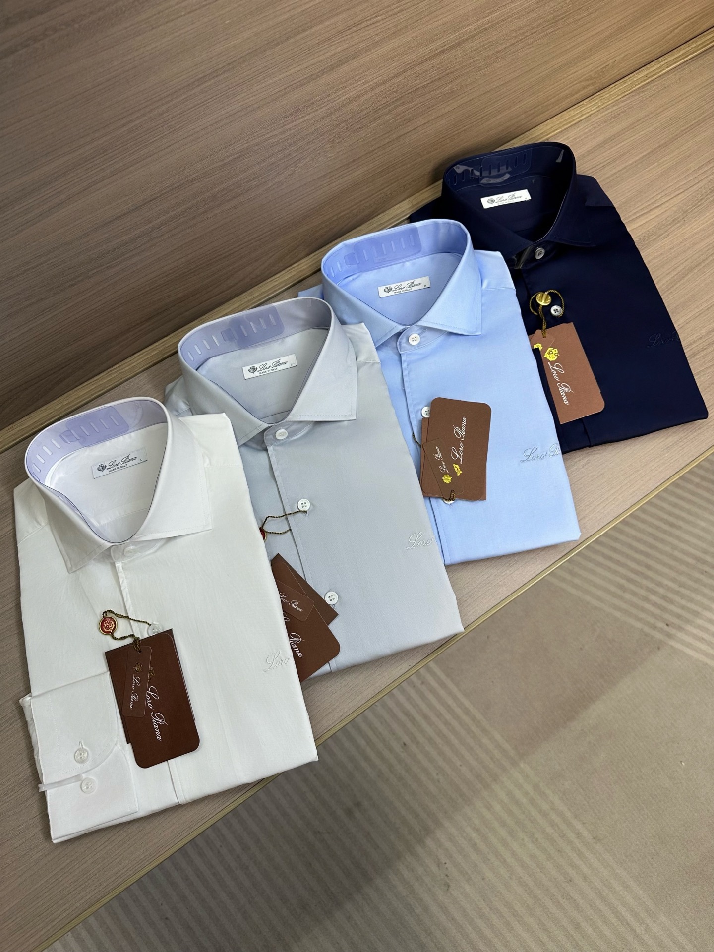 2026年秋冬，Loro Piana诺悠翩雅，新款缎纹系列来了！追求卓越高品质者首推珍藏级进口缎纹面料长袖衬衫，Loro