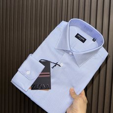 绅士格仔衬衫, 杰尼亚2026FW秋冬新款,EZ黑麦主牌,绅装翘楚,男士长袖衬衫 设计上沿袭了一贯滴现代极简主义基调, 绅士格仔衬衫, 杰尼亚2026FW秋冬新款,EZ黑麦主牌,绅装翘楚,男士长袖衬衫 设计上沿袭了一贯滴现代极简主义基调,