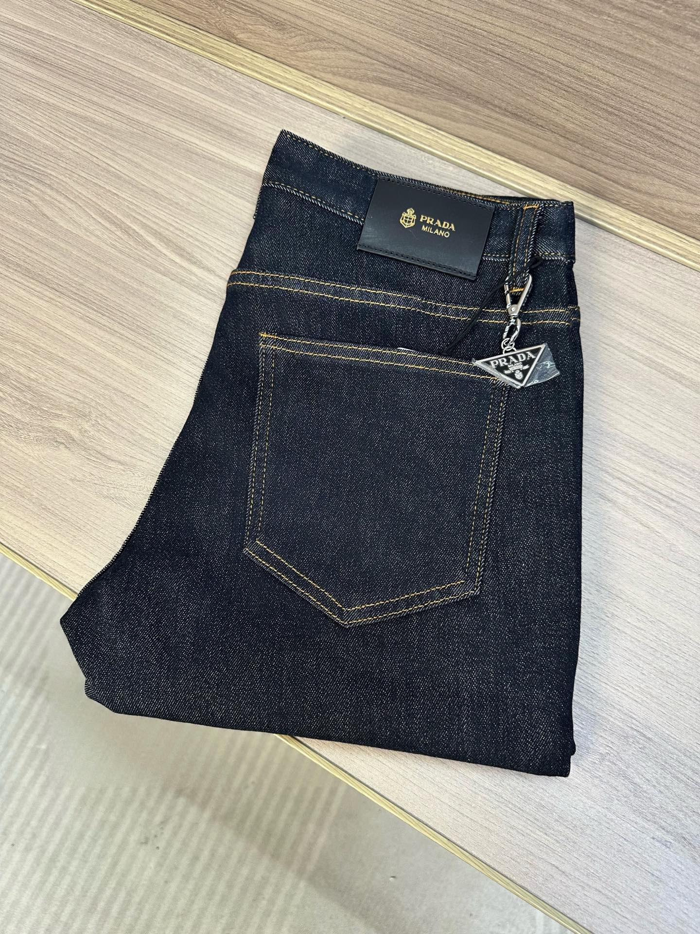 men-clothes.214039 men-clothes.214039
