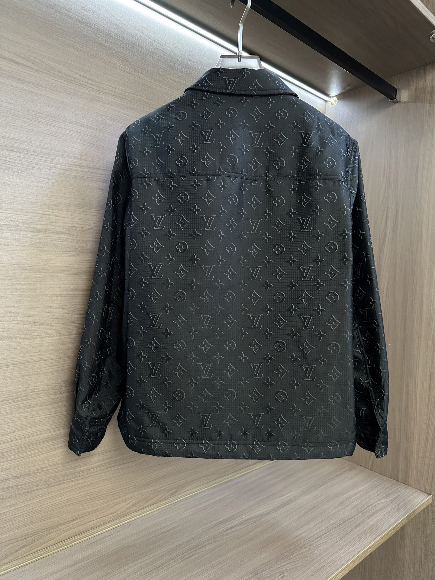 men-clothes.214044 men-clothes.214044