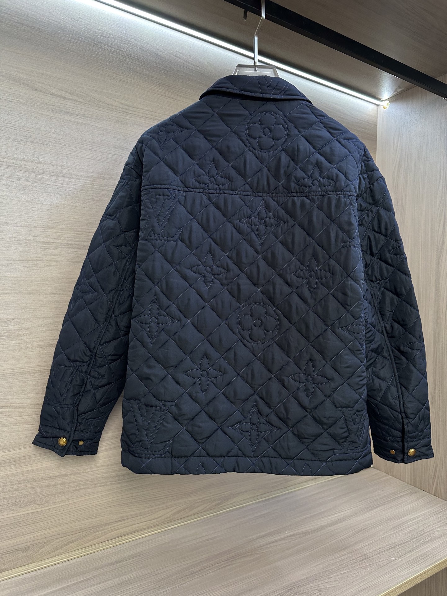 men-clothes.214057 men-clothes.214057
