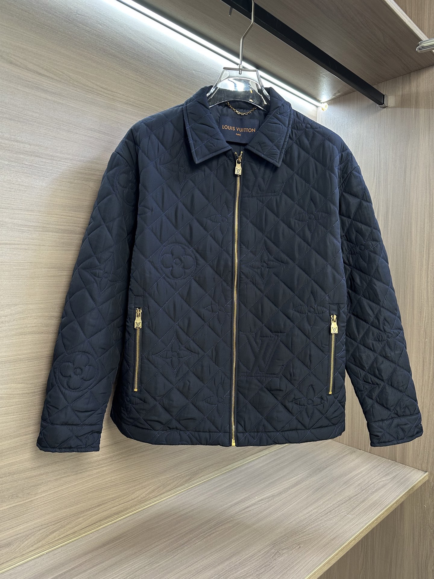 men-clothes.214058 men-clothes.214058